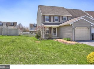 96 Red Stone Cir, Reinholds, PA 17569