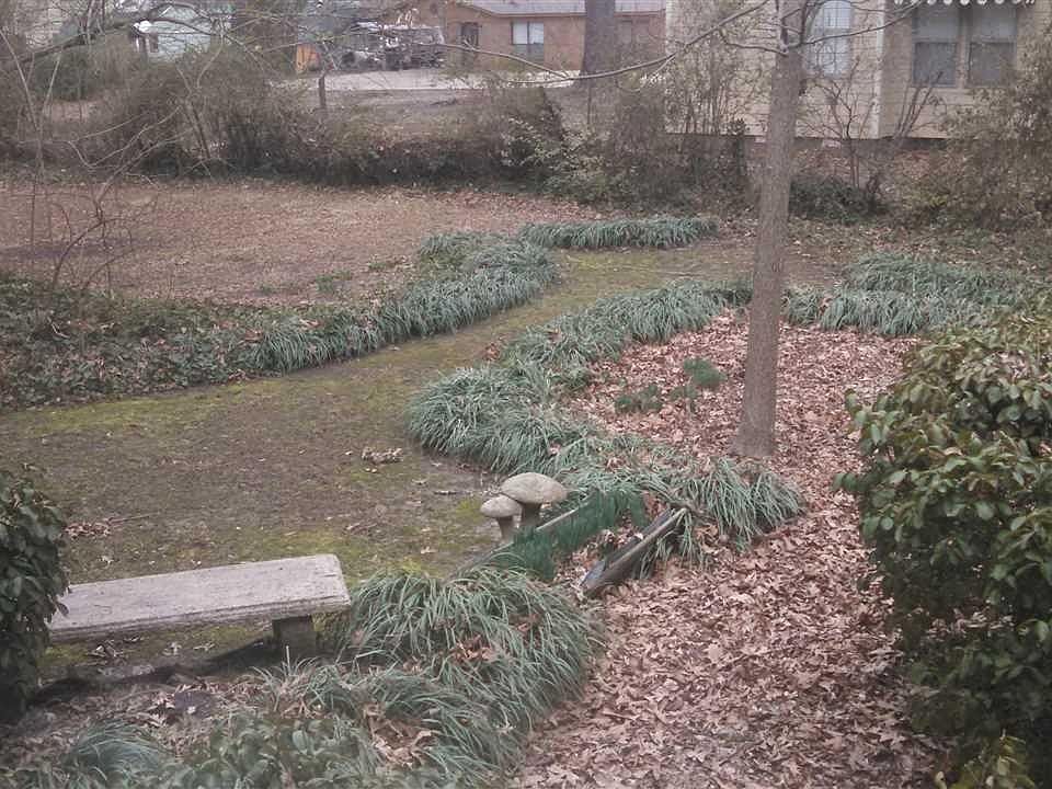 2nd image of 701 Floyd St