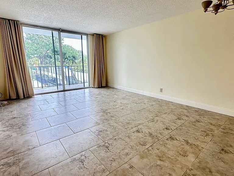 1800 N Andrews Ave #2A — Photo 7