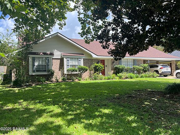 2nd image of 207 Highland Dr