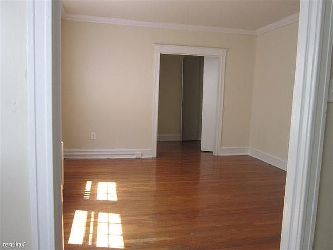 Living room/bedroom 
