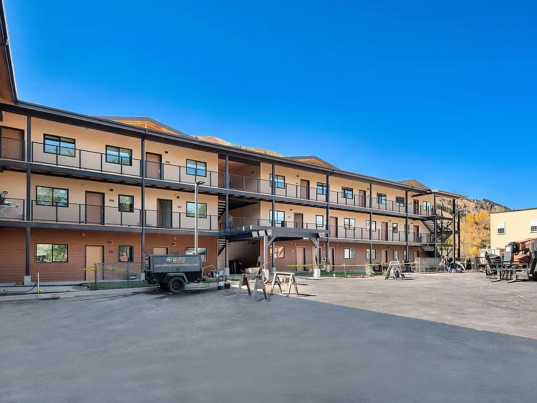 Saddle Lofts Apartments — Photo 48