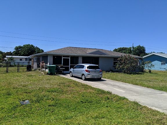 3rd image of 2801 Larkspur Dr