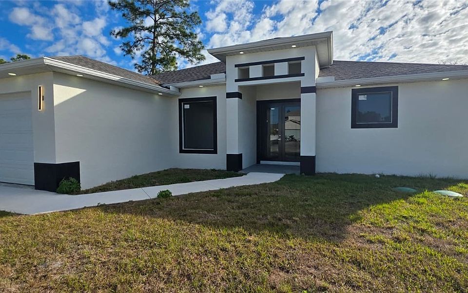1st image of 804 Calvin Ave
