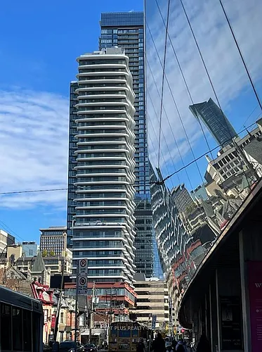 280 Dundas St W Photo 1