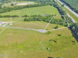 38 Estate Ln, Crossville, TN 38555