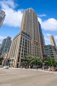 118 E Erie St UNIT 25A, Chicago, IL, 60611