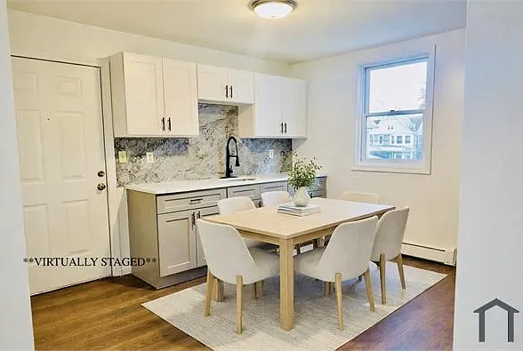 2 bed, 900 sqft, $2,300 — Photo 4