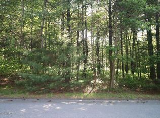 75 Ironwood Rd, Palmerton, PA 18071