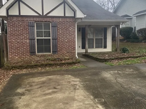 9471 Brook Forest Cir, Helena, AL 35080