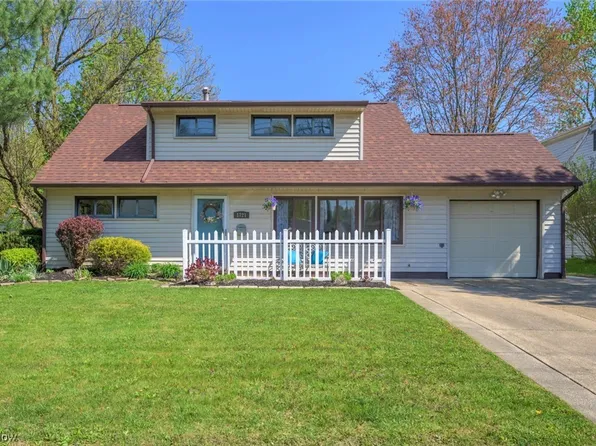 1721 Silver Lake Ave, Cuyahoga Falls, OH 44223