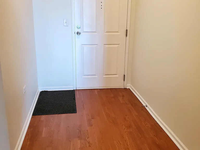 828 W Grace St #611 — Photo 6