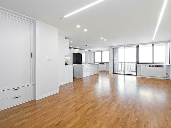 3rd image of 1 Bay Club Dr APT 21X