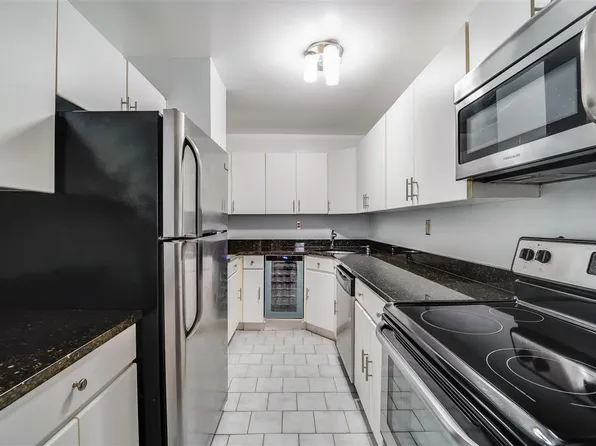 1 Greene Street image 1 of 22