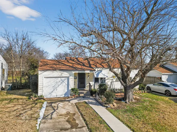 4945 Gilbert Dr, Fort Worth, TX 76116