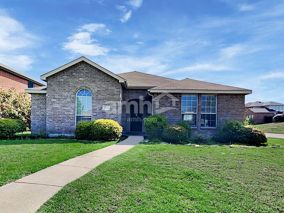 1st image of 1628 Logan Dr