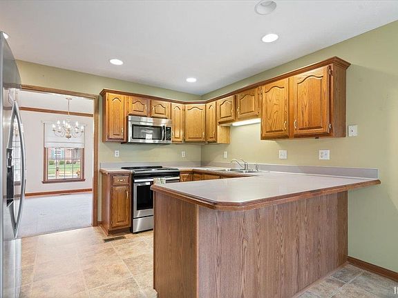 5th image of 3411 Westhampton Dr