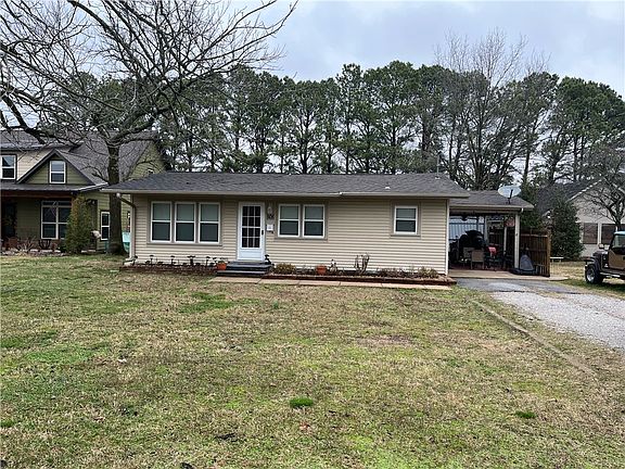 3rd image of 505 NE 2nd St