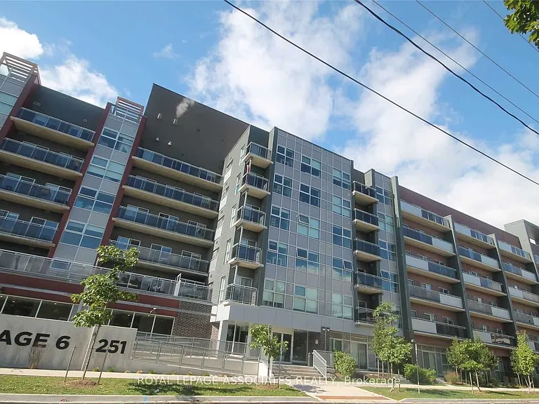 251 Hemlock St #614 — Photo 2