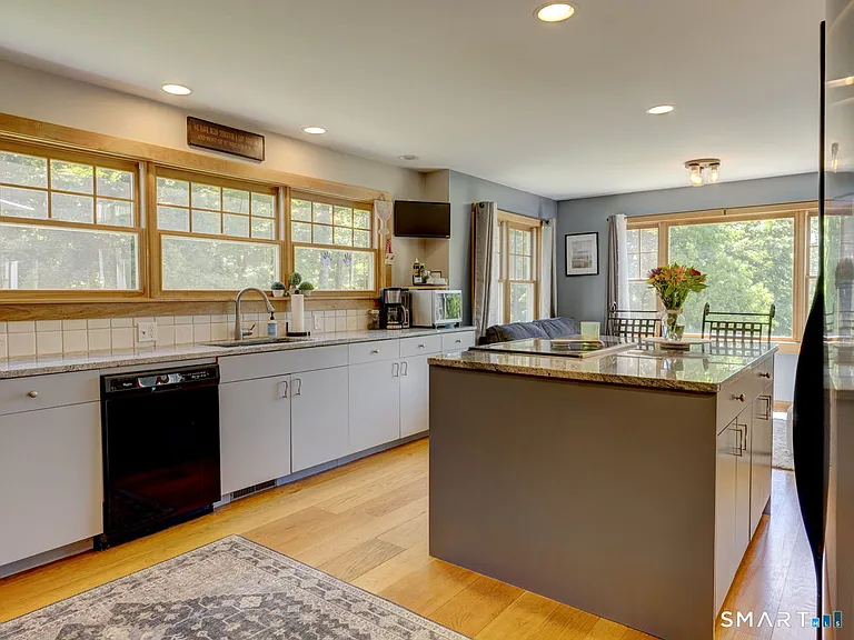 8 Deming Rd — Photo 11
