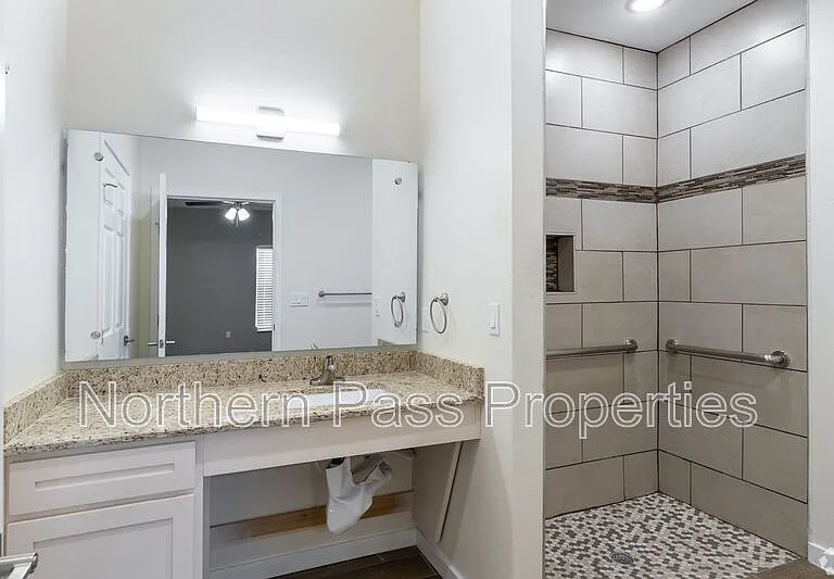9779 McCombs St E #4 — Photo 8
