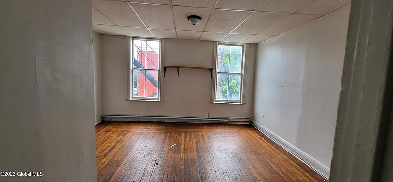 4th image of 32 2nd Avenue