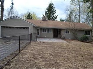 2 Carrick Cir, Pleasantville, NY 10570