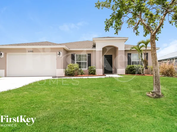1061 SW Dubois Ave, Port Saint Lucie, FL 34953