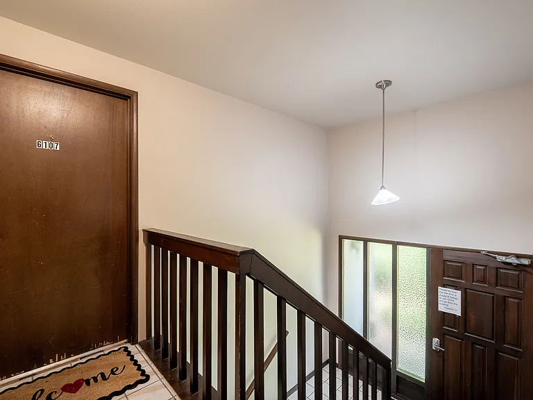 6107 NE 194th Pl #4 — Photo 7