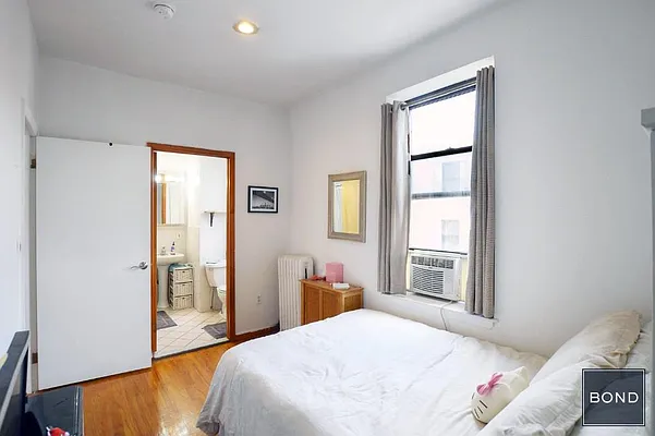 Rented by Bond New York | media 3