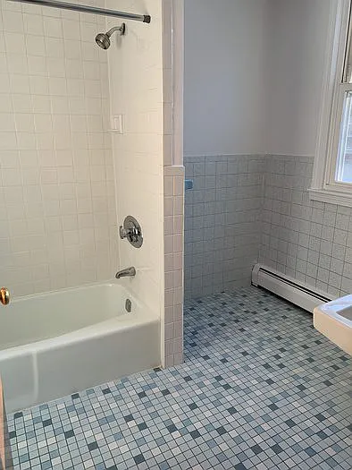 129 Pleasant St #7 — Photo 6