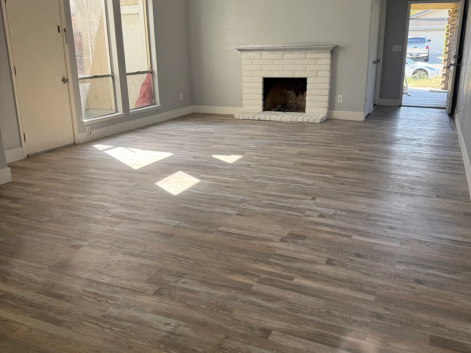 2 bed, $1,990 — Photo 2
