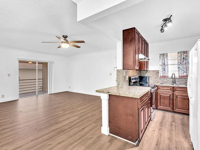1291 NW 13th St #445D — Photo 12