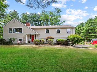 18 Chestnut Hill Rd, West Simsbury, CT 06092