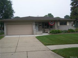 14458 Royal Dr, Sterling Heights, MI