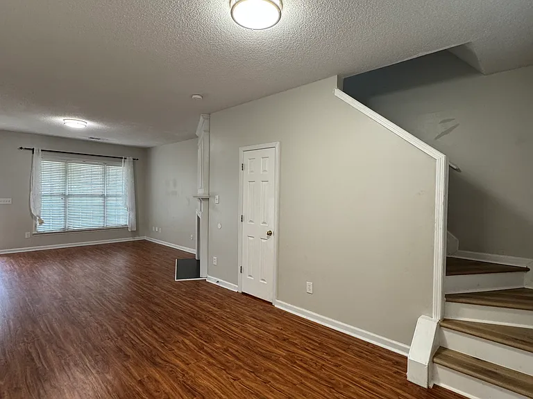 3020 Oxwell Dr — Photo 6