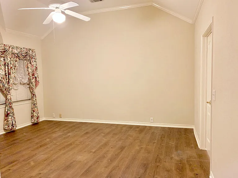2708 Wickham Ct — Photo 7