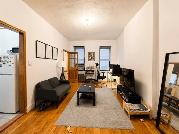213 E 45th St APT 4F, New York, NY 10017