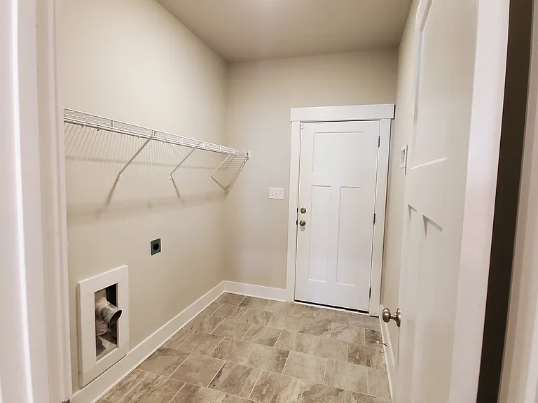 115 Harvester Dr — Photo 22