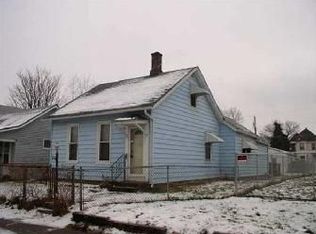 1613 W 4th St, Davenport, IA