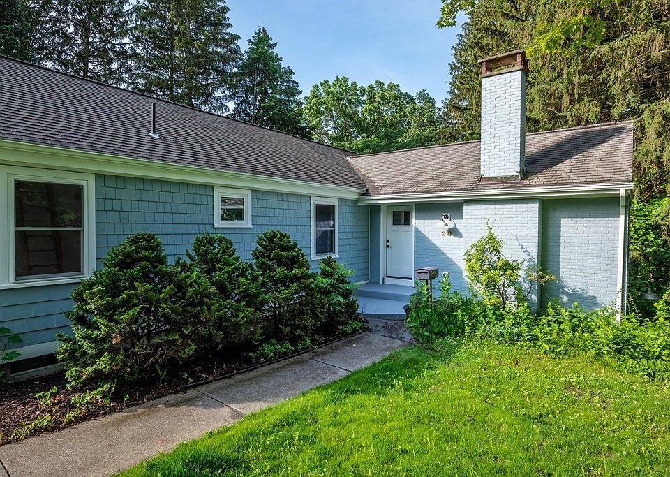 90 Memorial Dr, Amherst, MA 01002 Zillow