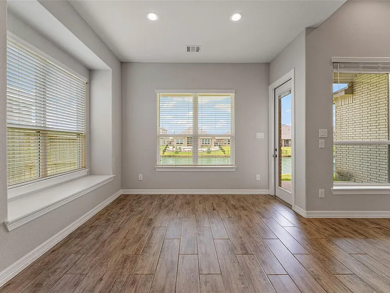 24014 Corinaldo Ct — Photo 8