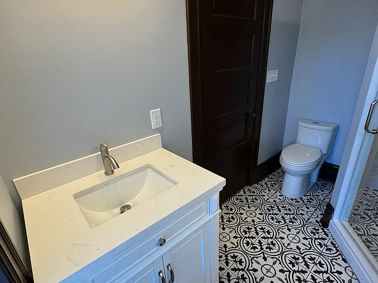 4230 Castleman Ave — Photo 15