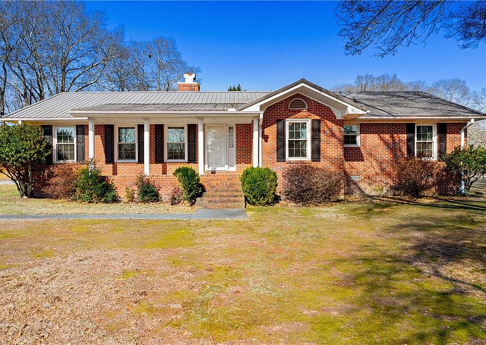 1st image of 173 Madison St