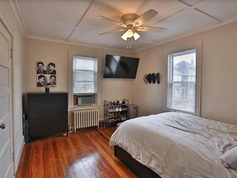 17 Forest Ave #2 — Photo 9