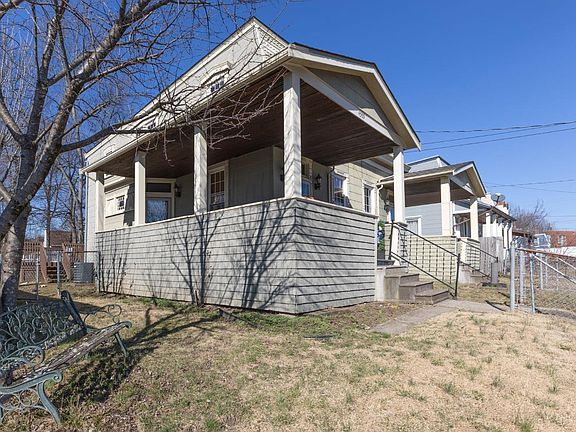 3rd image of 4559 N Edgewood Ave #4559