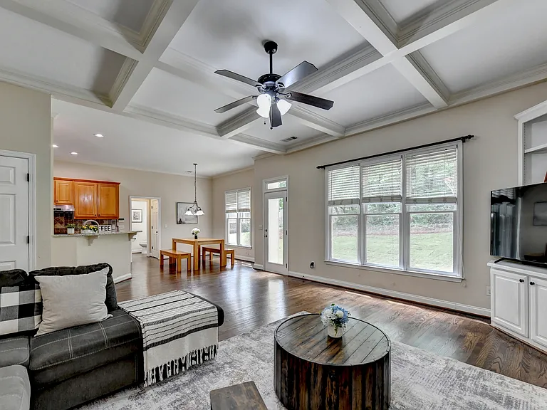 2051 Crown Vetch Ln — Photo 56