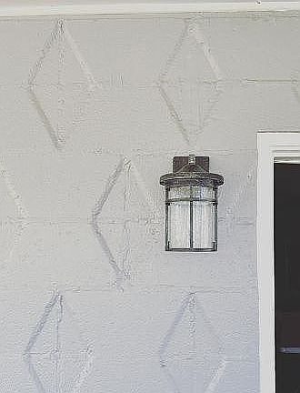 Screened-In Porch Light(New)