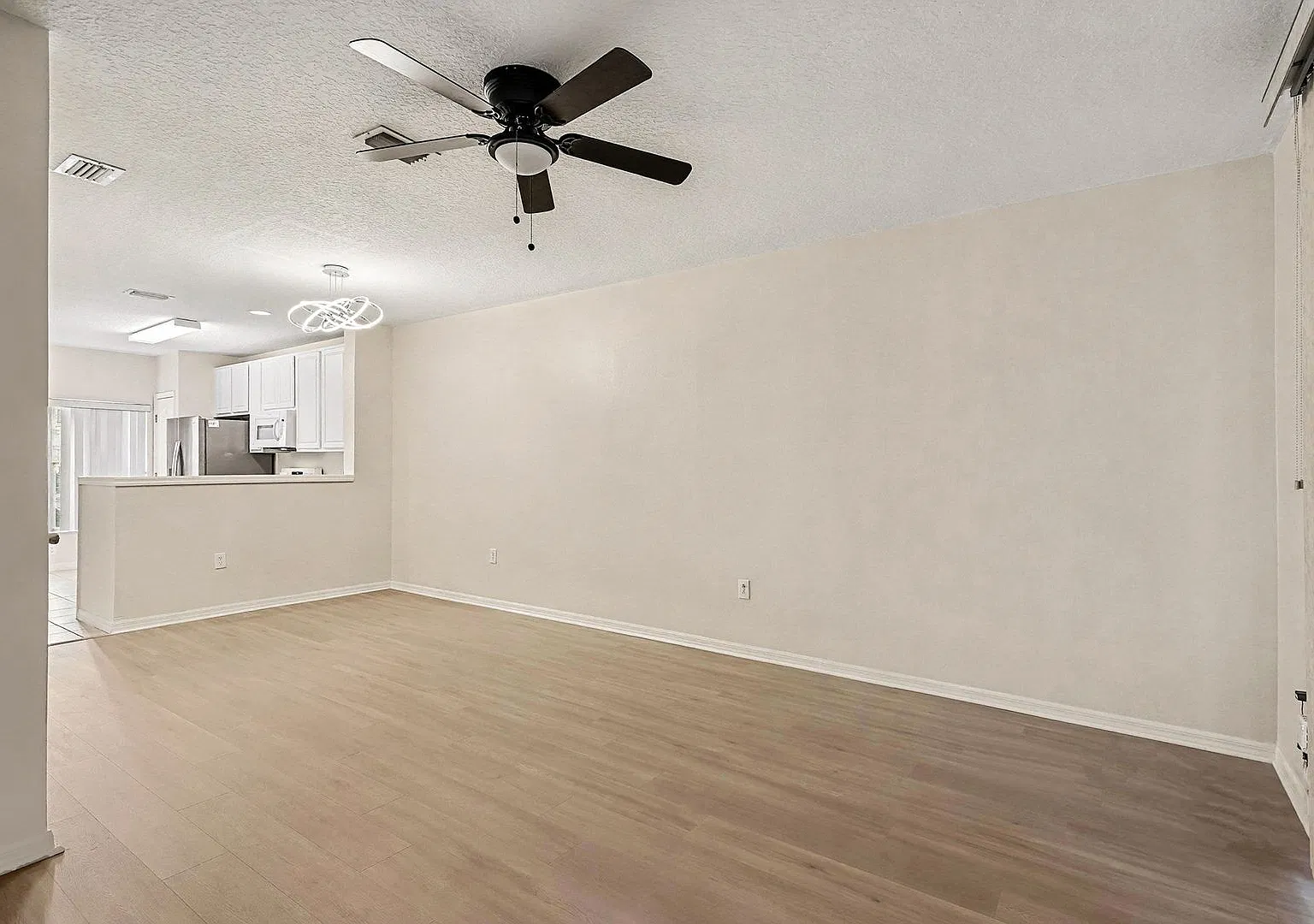 1352 Hampton Park Lane — Photo 3