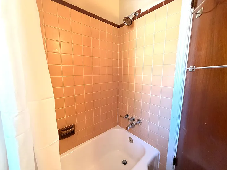 639A Windermere Blvd — Photo 16